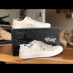 Converse all star low tops